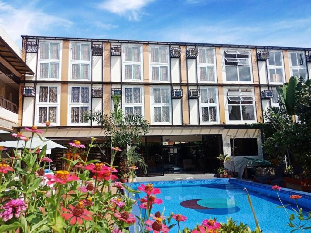 Aerostop Hotel & Restaurant Plaridel  Exterior foto